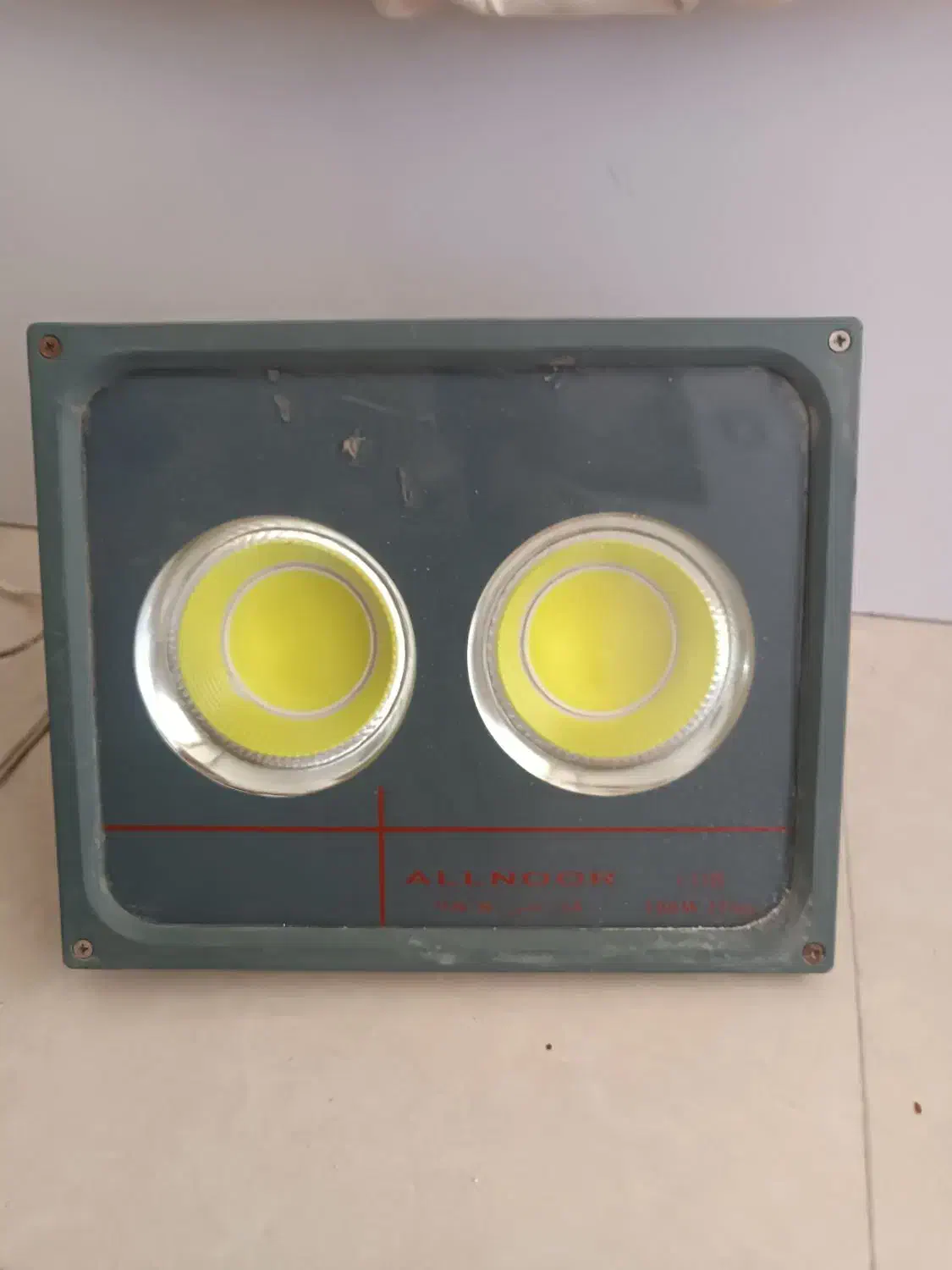 پروژکتور|لامپ و چراغ|مشهد, جاهد شهر|دیوار