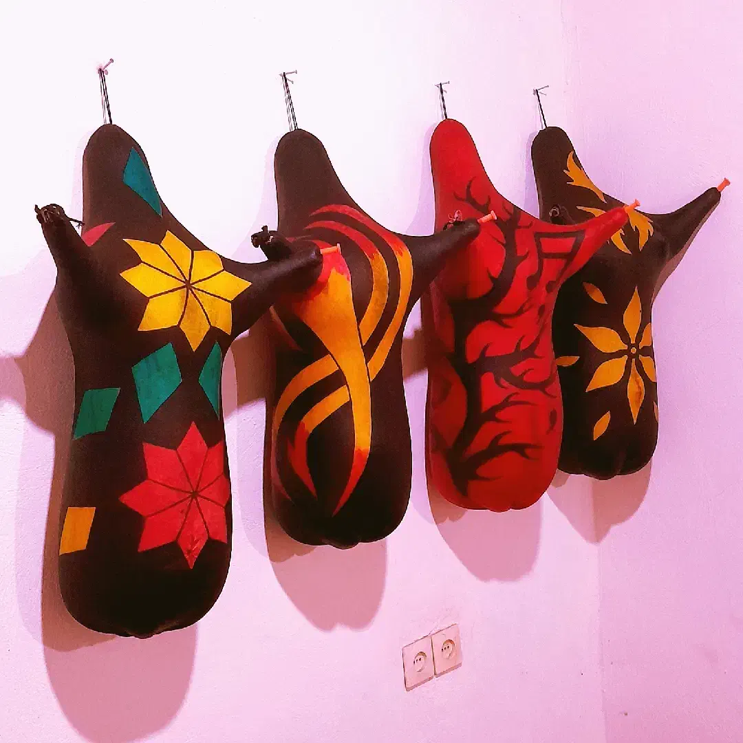 نی انبان|سازهای بادی|بندرعباس, |دیوار