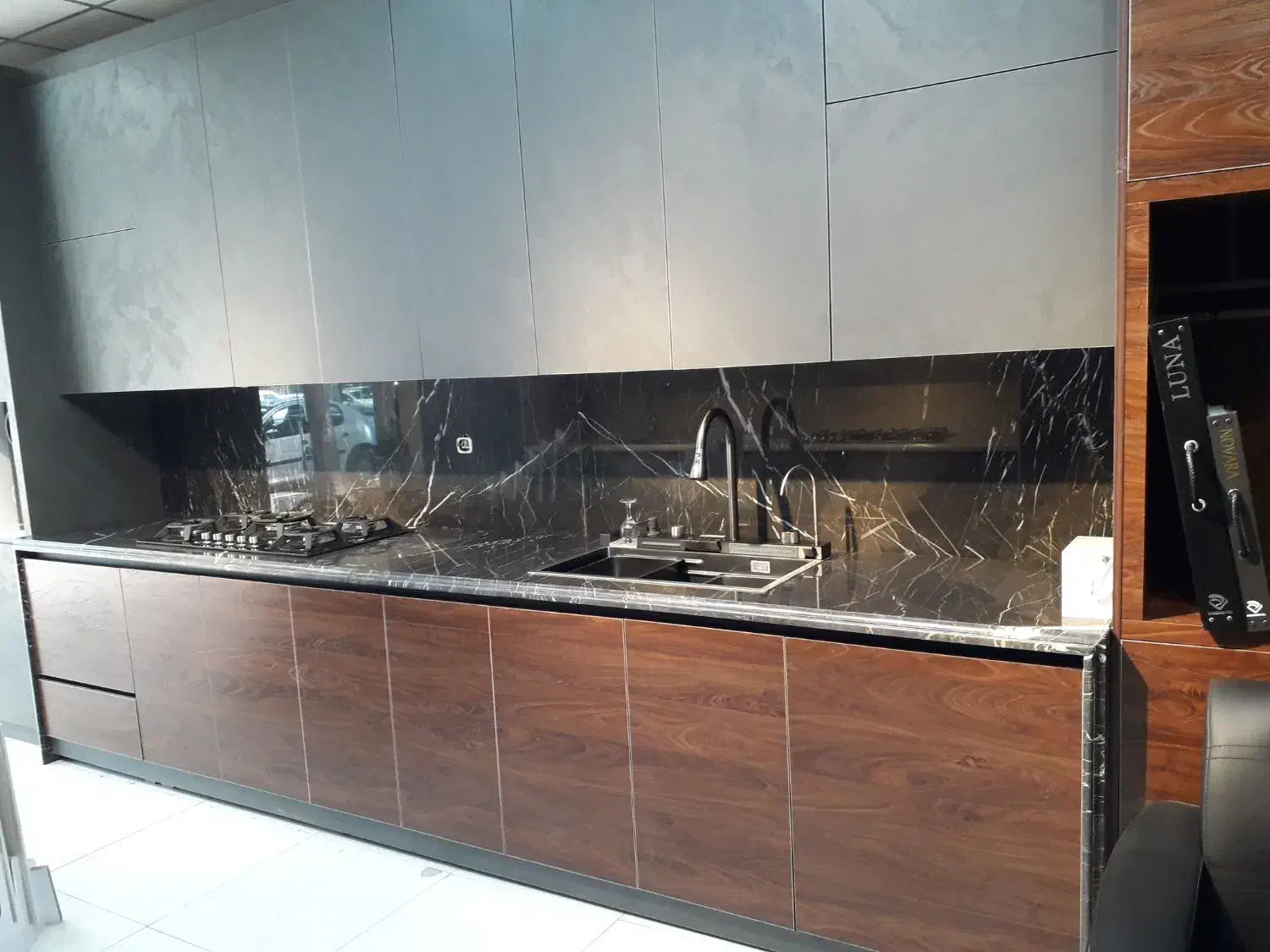 استخدام نیروی خانم در نمایشگاه کابینت|استخدام بازاریابی و فروش|بیرجند, |دیوار