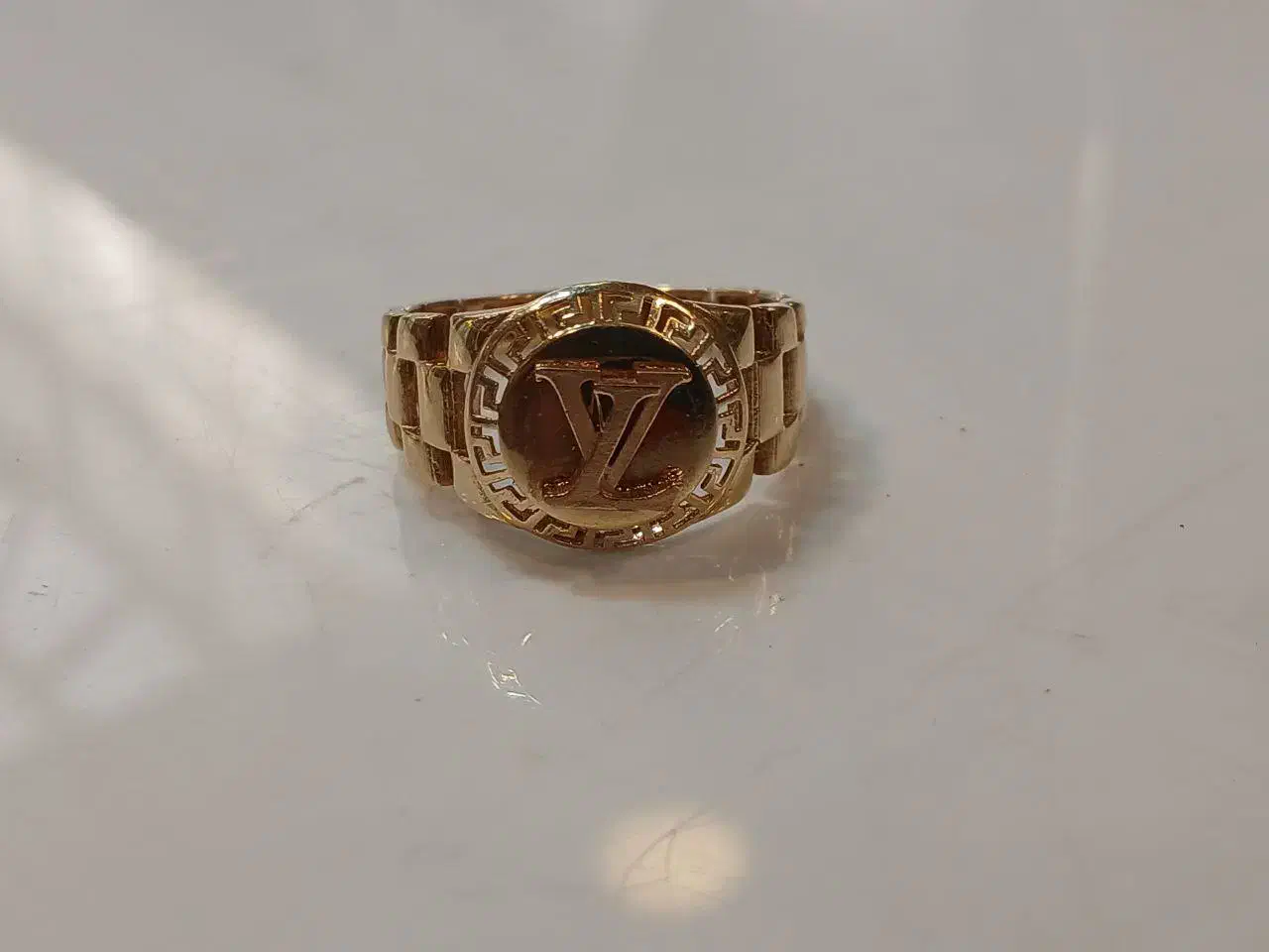 انگشتر فوق العاده زیبا و لاکچری|جواهرات|همدان, |دیوار