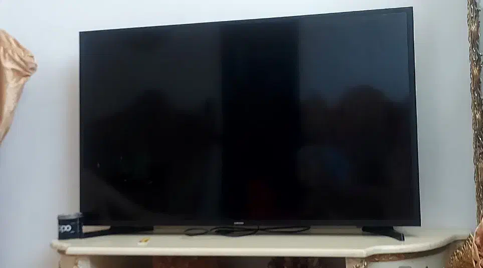 تلویزیون ۴۹ اینج|تلویزیون و پروژکتور|صوفیان, |دیوار