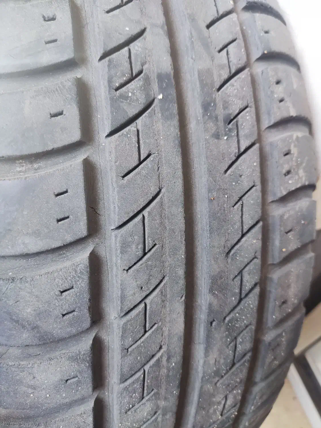 لاستیک 185/60/14 تیبا و ساینا|قطعات یدکی و لوازم جانبی|قرچک, میرزائی شمالی|دیوار