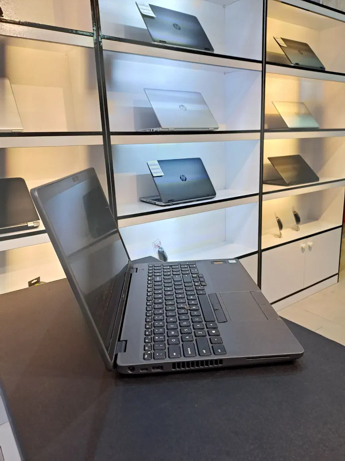 لپ تاپ Dell latitude 5501 پردازنده i5 صفحه FHD تاچ|رایانه همراه|همدان, |دیوار