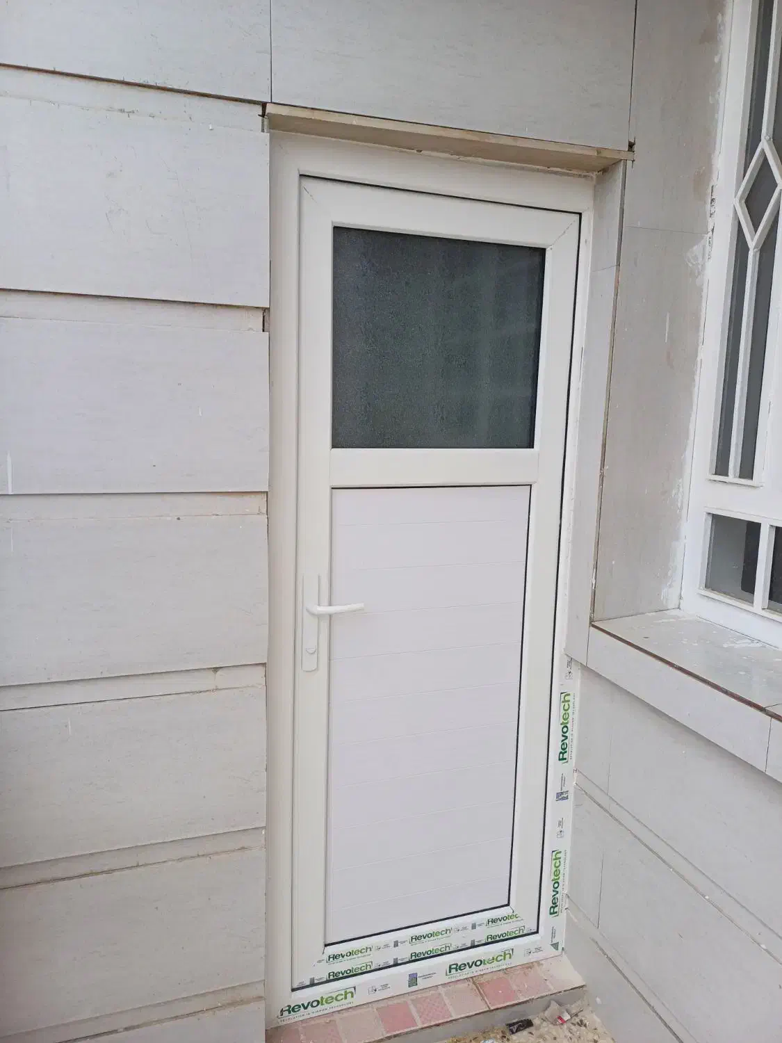 تولیددرب و پنجره دوجدارهupvcو توری پلیسه|خدمات پیشه و مهارت|امیدیه, |دیوار