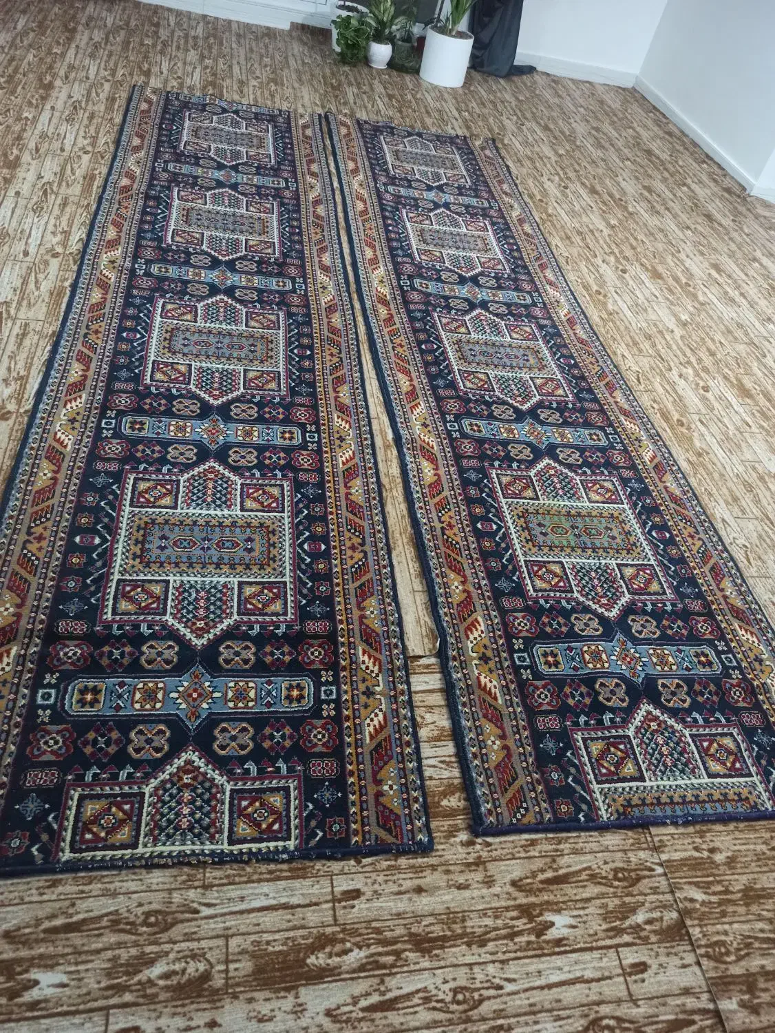 دو عدد فرش راه رویی یک در سه ودو عدد پشتی|فرش|اهواز, کوی صنایع|دیوار