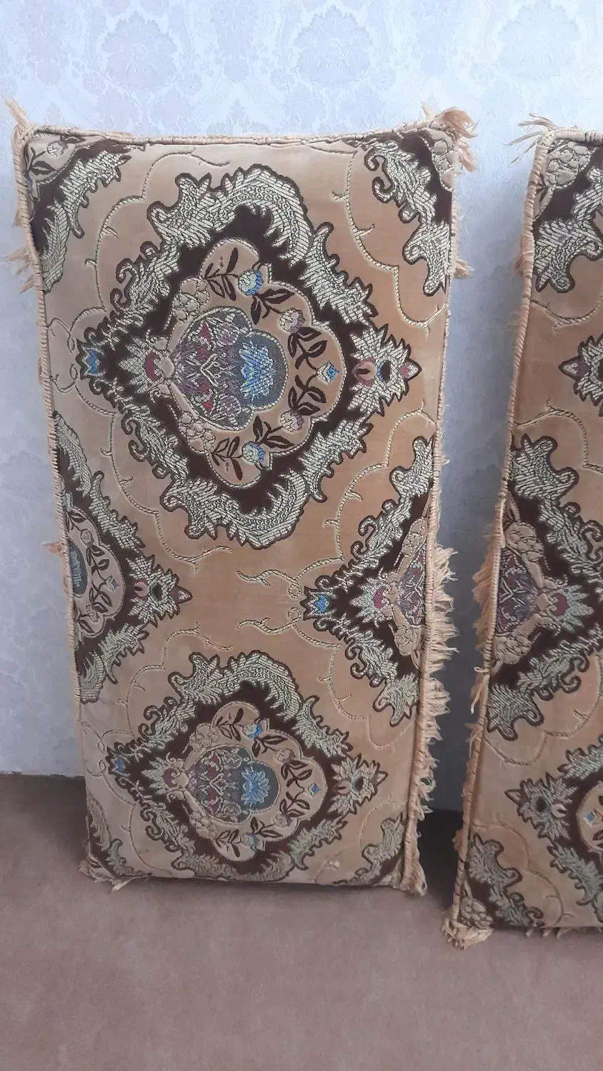 پشتی فرشی نو|پشتی|خوی, |دیوار