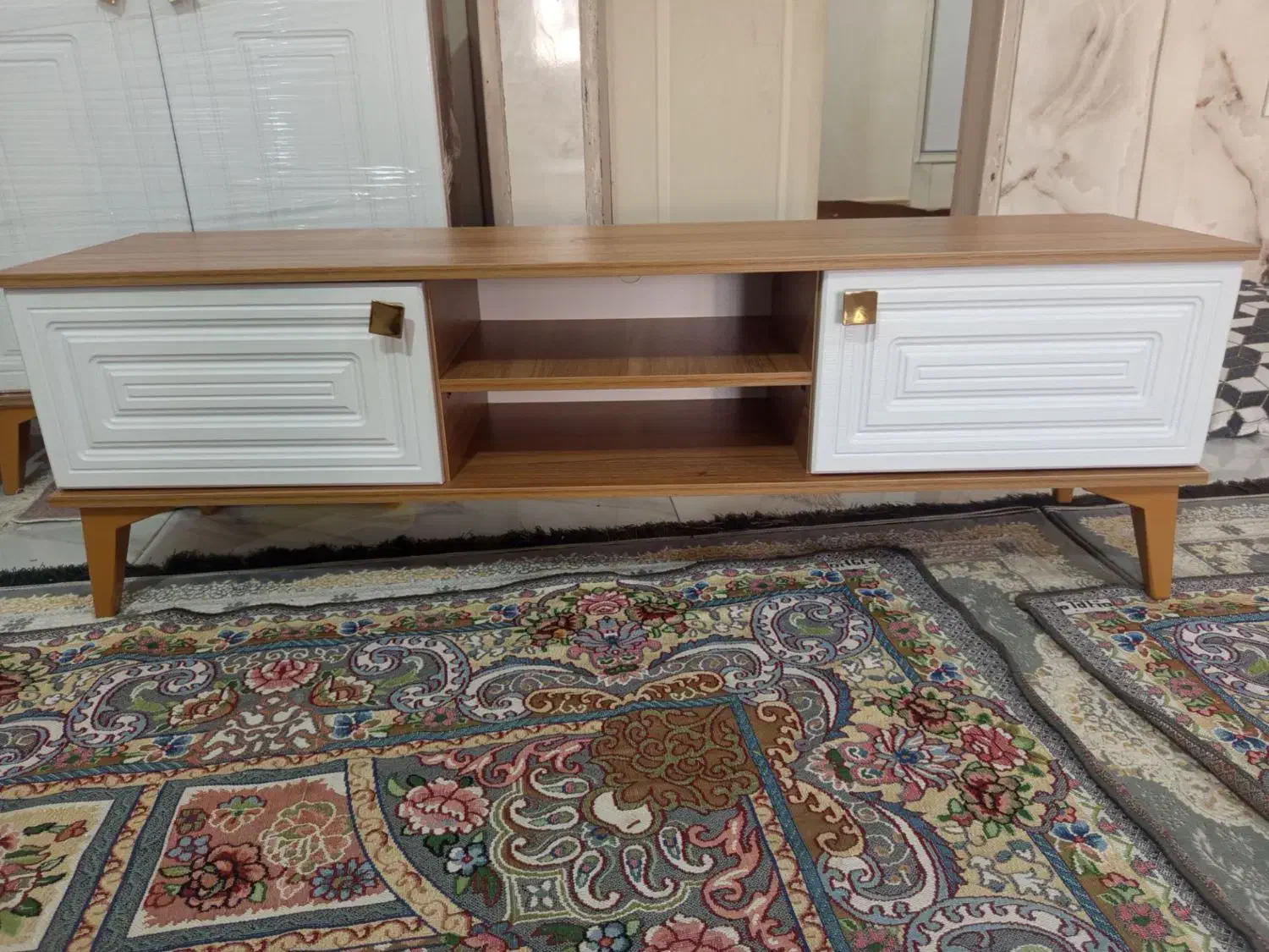 میز کنسول جا کفشی و زیر تلوزیون نو|بوفه، ویترین، کنسول|چهارباغ, |دیوار