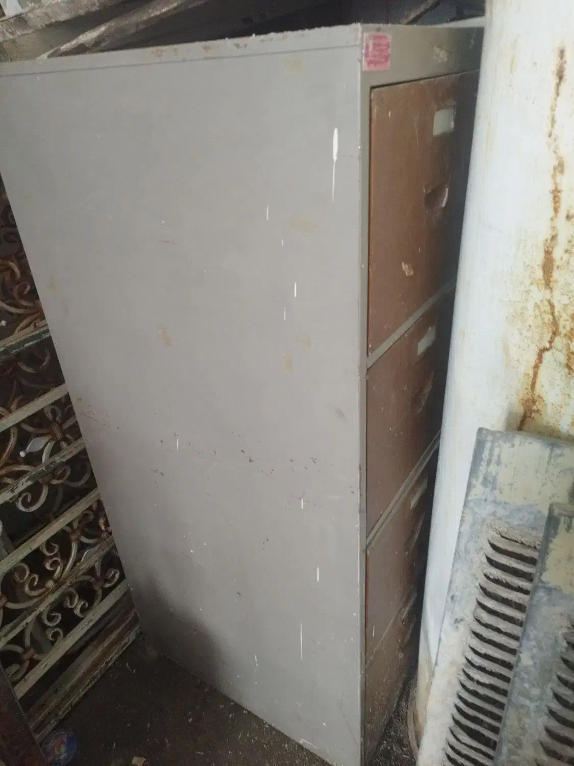 درب، و نرده ولولهفلزی کارکرده|مصالح و تجهیزات ساختمان|تفت, |دیوار