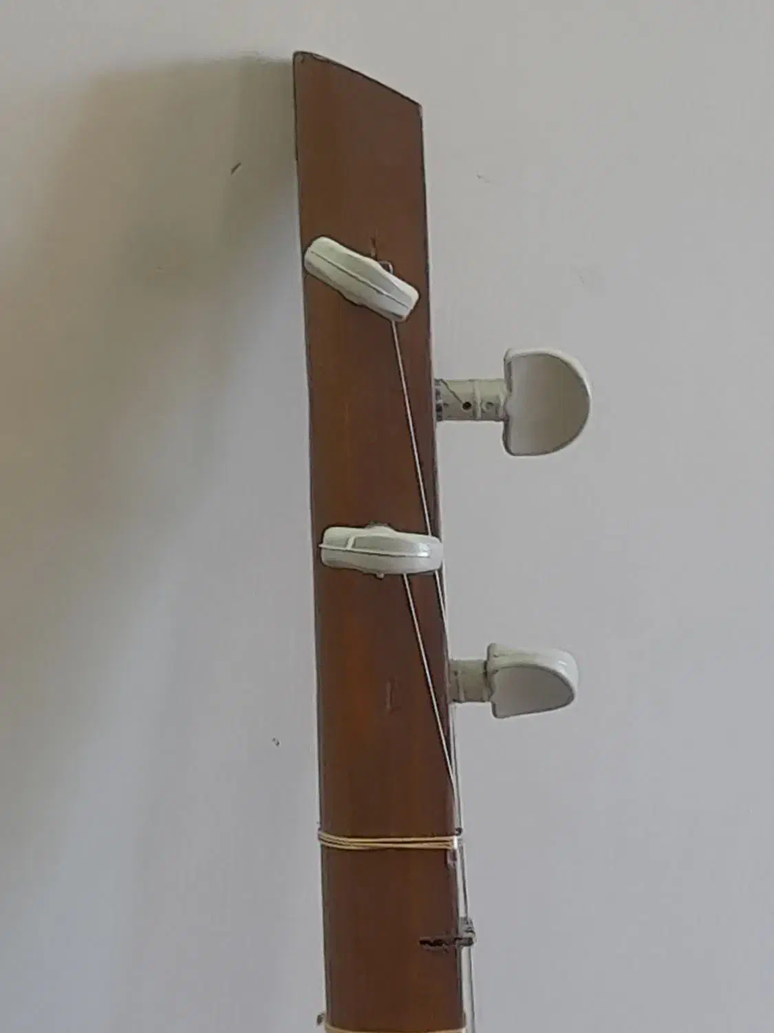 سه تار|سازهای سنتی|شهرضا, |دیوار