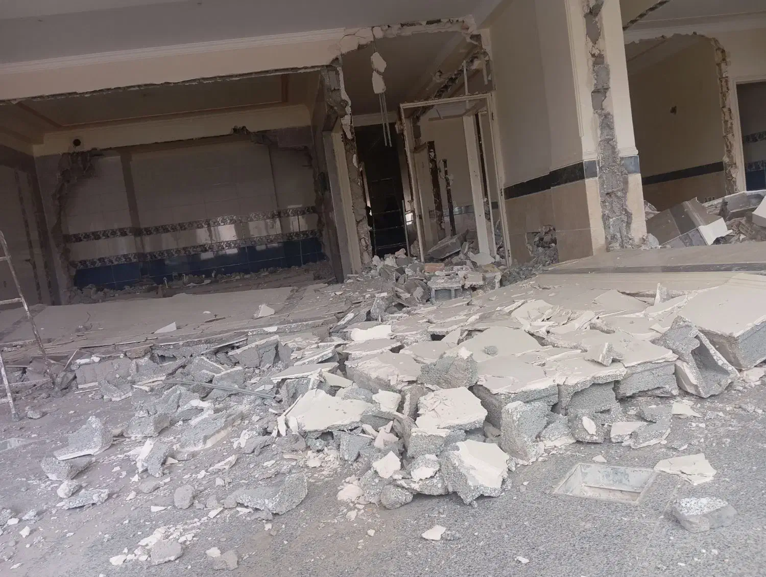 تخریب کار ی خاک برداری|خدمات پیشه و مهارت|قم, سالاریه|دیوار