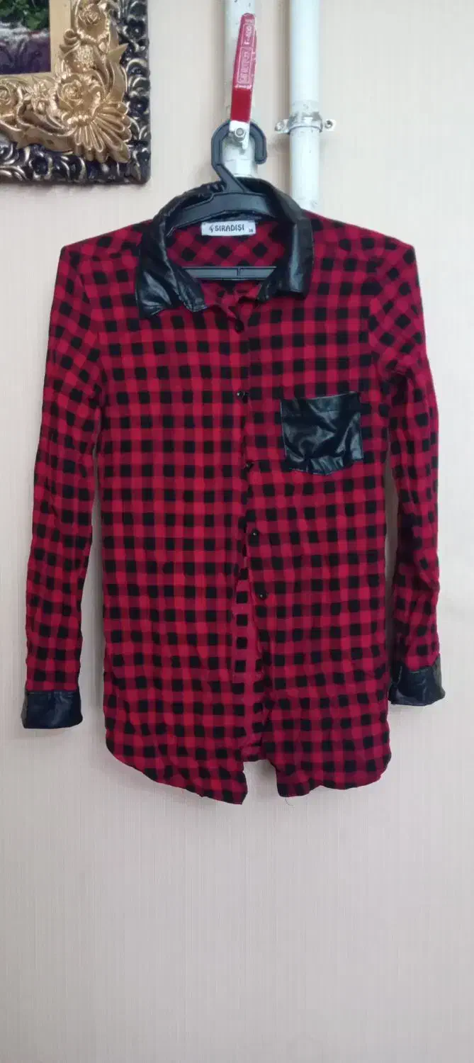 چند عدد شومیز تمیز و سالم|لباس|سهند, |دیوار