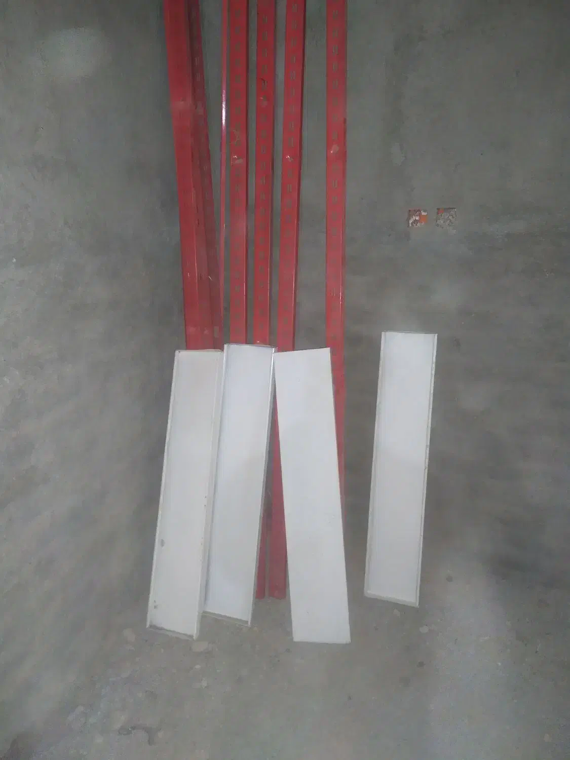 قفسهدیواری|فروشگاه و مغازه|زهک, |دیوار