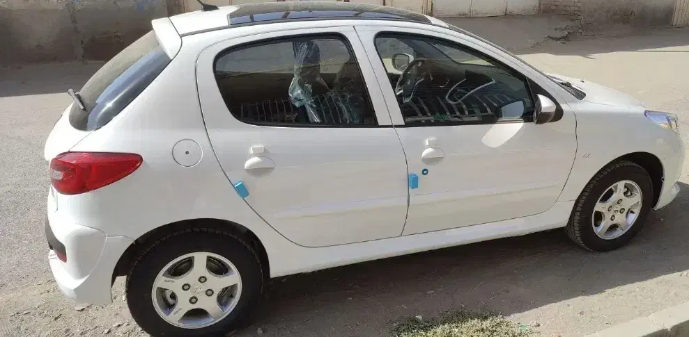 پژو۲۰۷پاناروما ارتقایافته تحویل برج ۵|خودرو سواری و وانت|تایباد, |دیوار