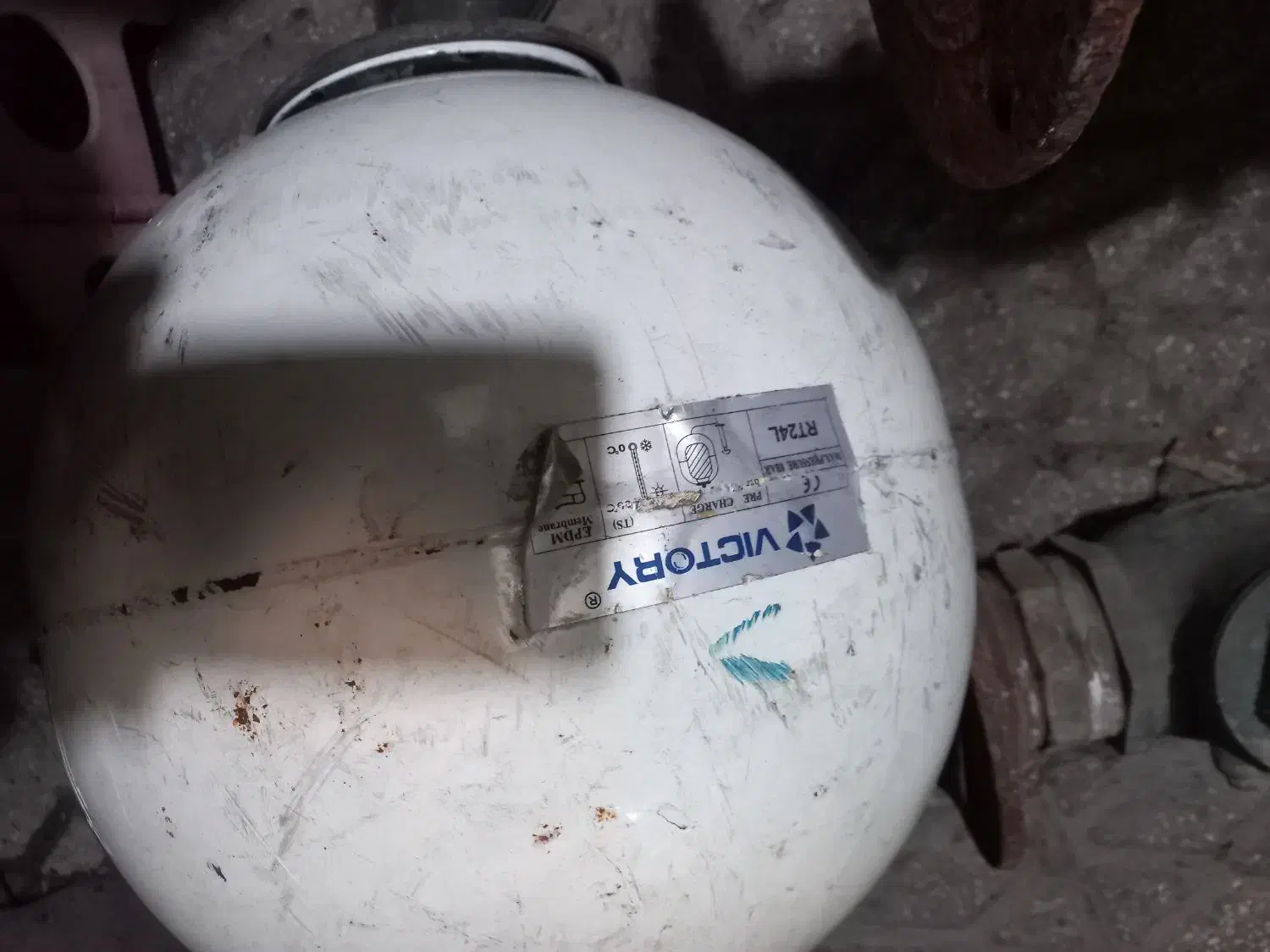 تعدادی اتصالات وشیریکطرفه مخزن تحت فشار|مصالح و تجهیزات ساختمان|تهران, والفجر (افسریه)|دیوار