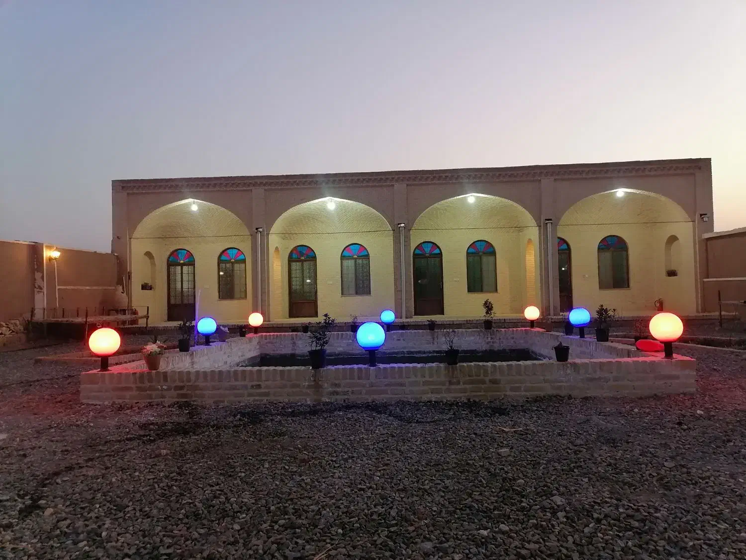 سویت منزل اقامتگاه|اجارهٔ کوتاهمدت آپارتمان و سوئیت|کاشان, باغ ماجد|دیوار