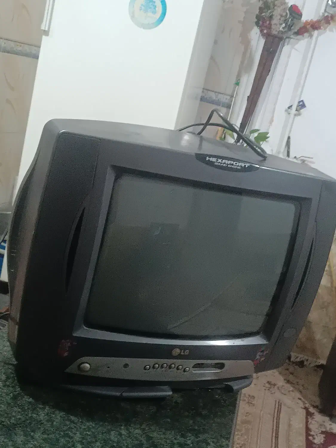 تلویزیون ال جی|تلویزیون و پروژکتور|شیراز, نیستان|دیوار