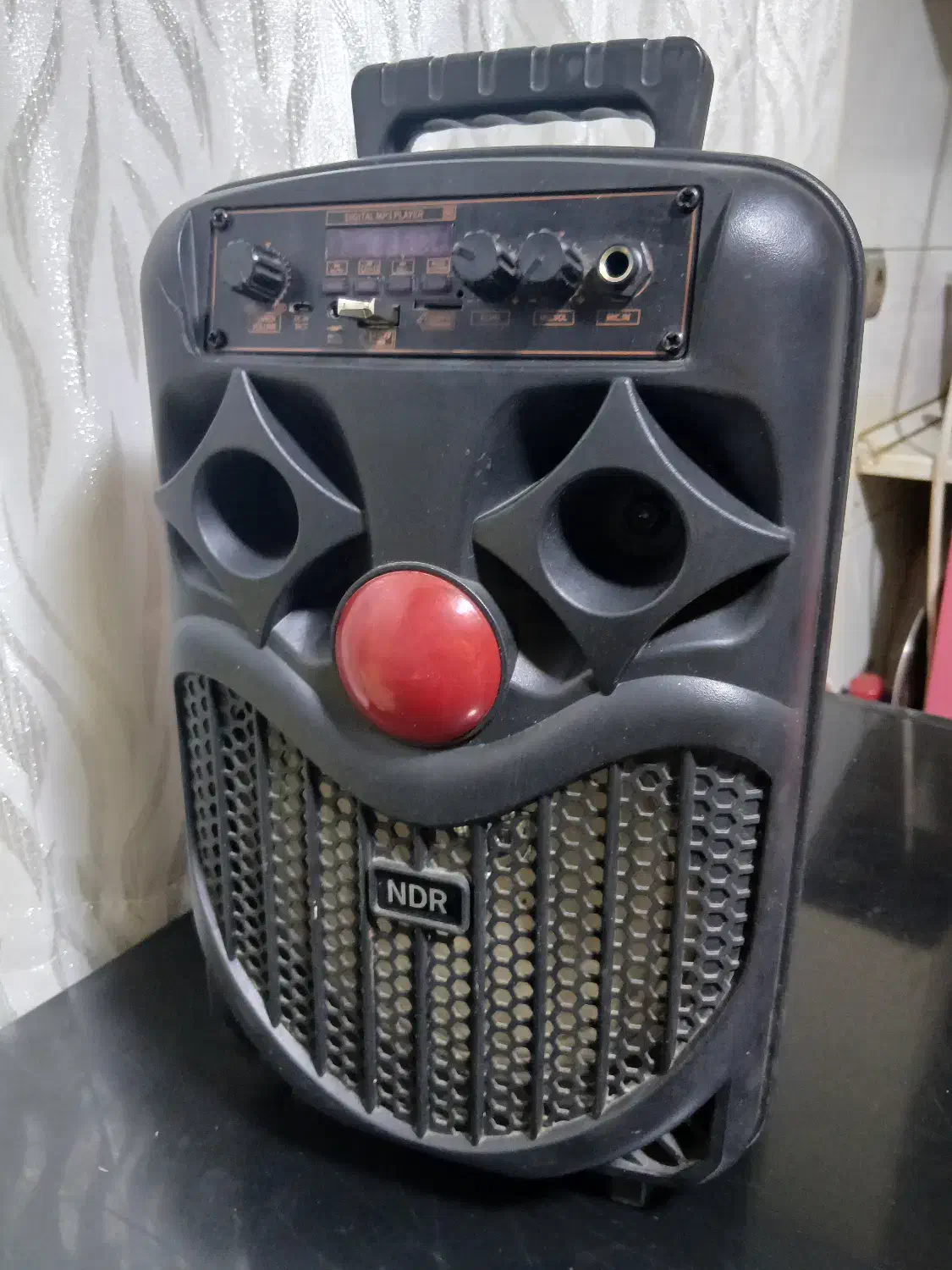 یکم پیش،|پخشکننده همراه|قدس, شهرقدس|دیوار