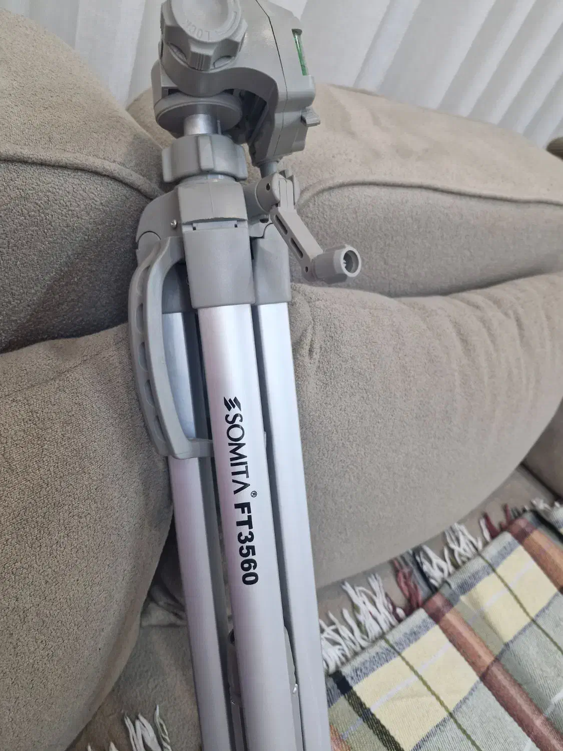 سه پایه دوربین همراه کیف|دوربین عکاسی و فیلم‌برداری|تهران, آبشار تهران (دریاچه)|دیوار