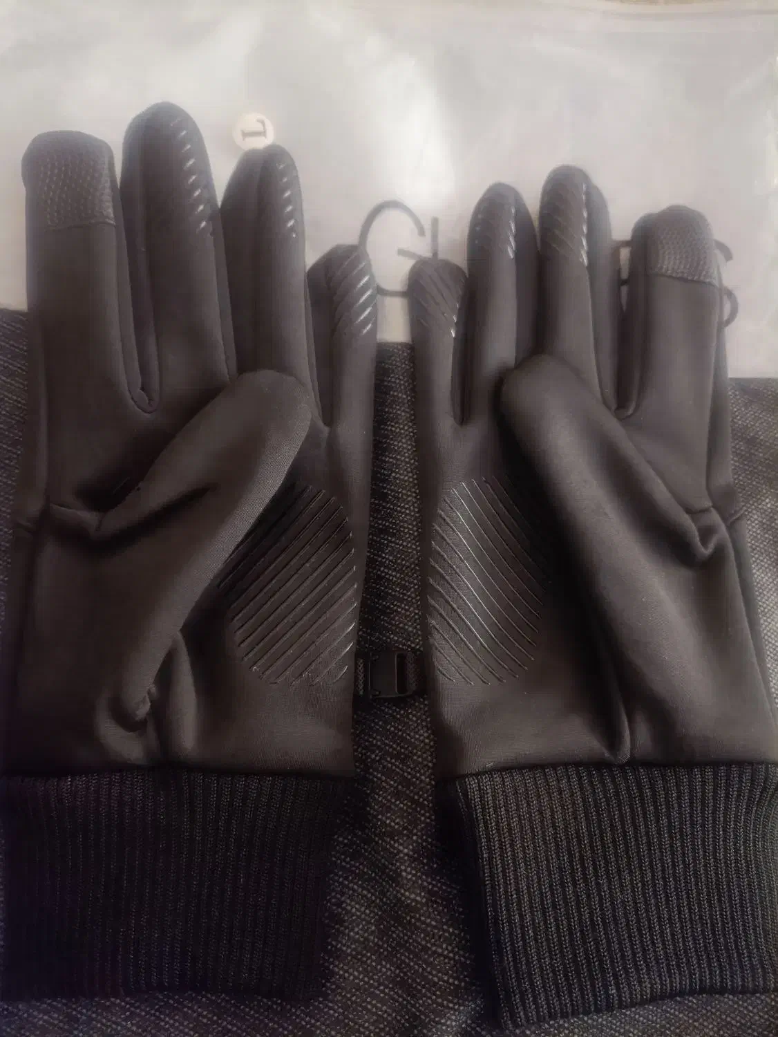 دستکش برند و کوله دوچرخه|دوچرخه، اسکیت، اسکوتر|اصفهان, حسین‌آباد|دیوار