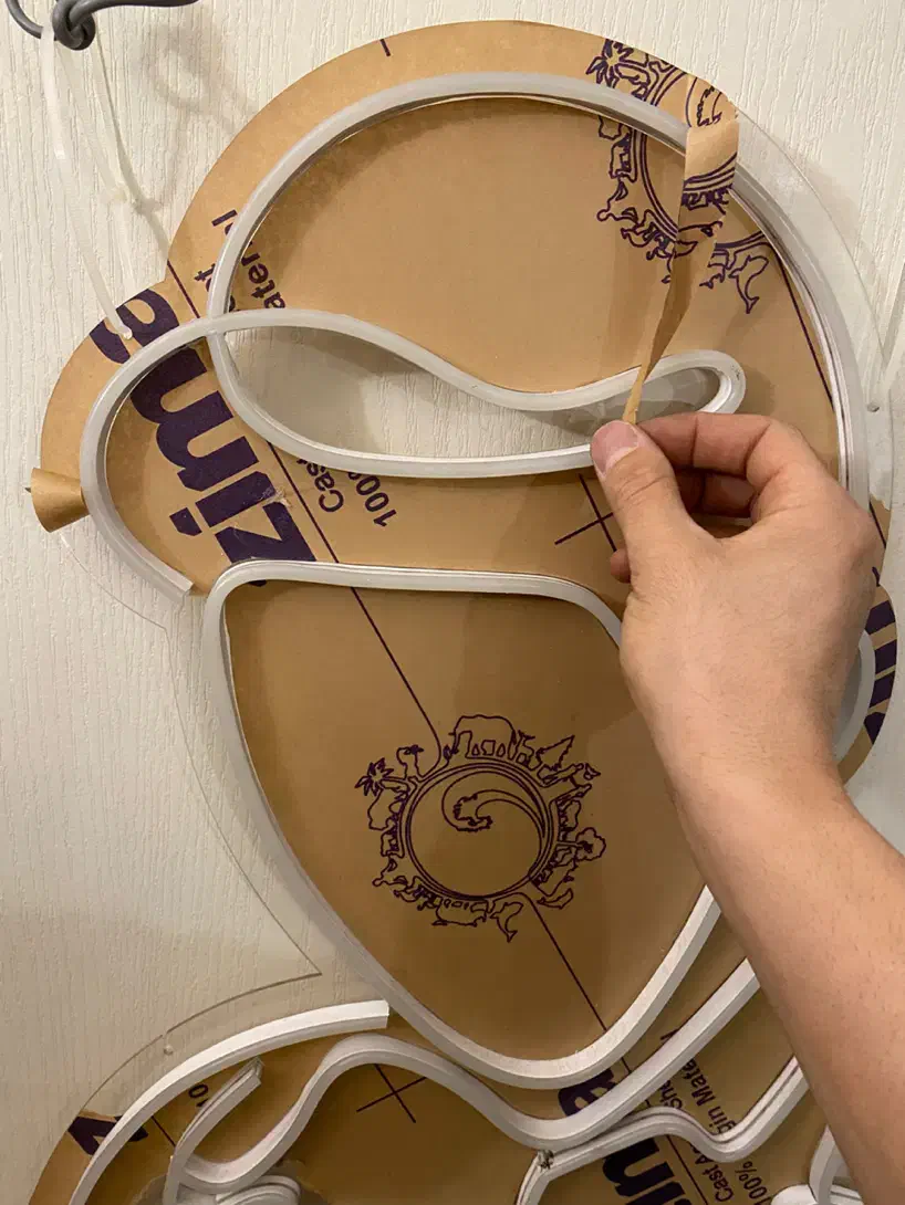 تابلو نئون فلکسی|کافی‌شاپ و رستوران|قم, بنیاد|دیوار