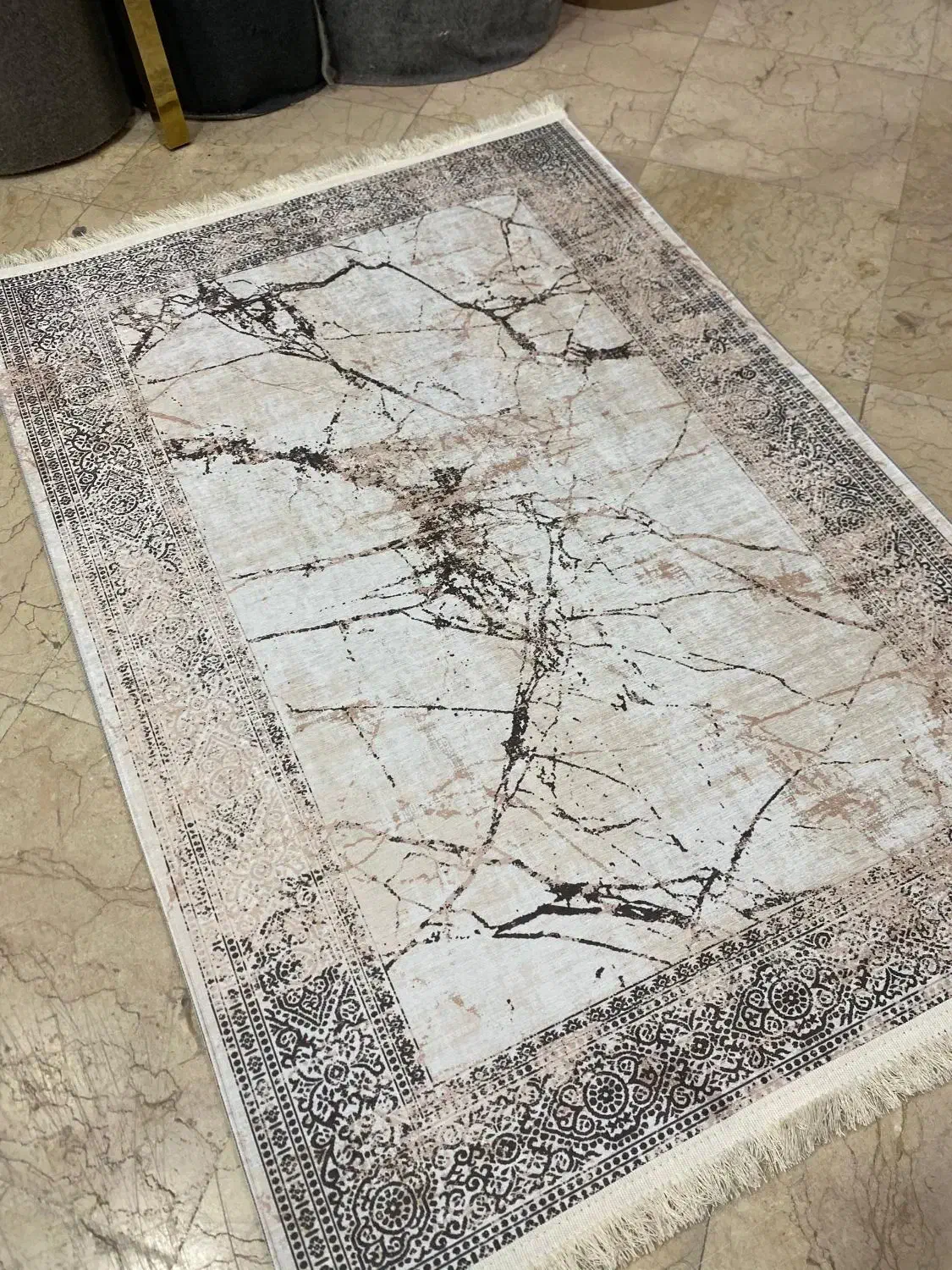 فرشینه به صورت تک و عمده (همکاری با فرش فروشی ها)|فرش|کرج, شهر صنعتی|دیوار