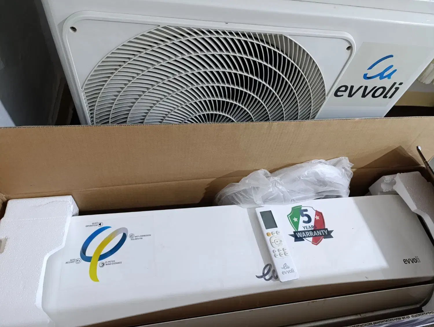 فروش اسپیلت ایوولی 24000|کولر گازی و فنکوئل|کنارک, |دیوار