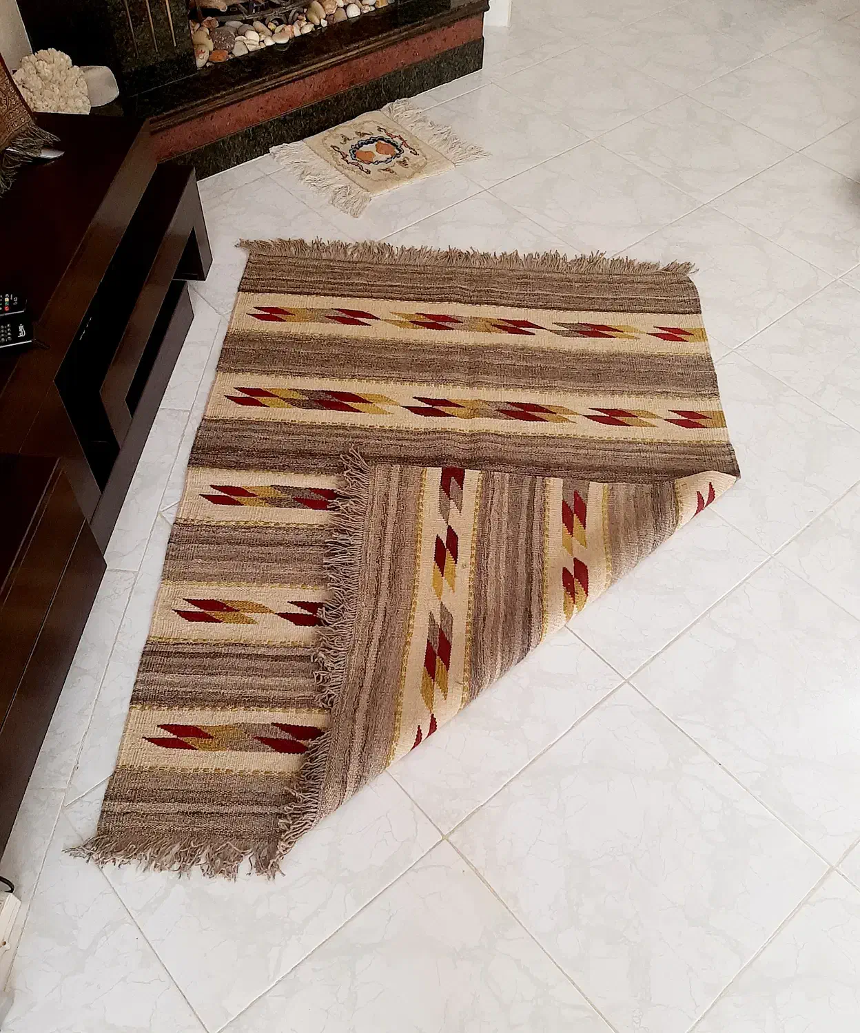 گلیم پشمی اصیل|گلیم، جاجیم، گبه|اصفهان, شهریار|دیوار