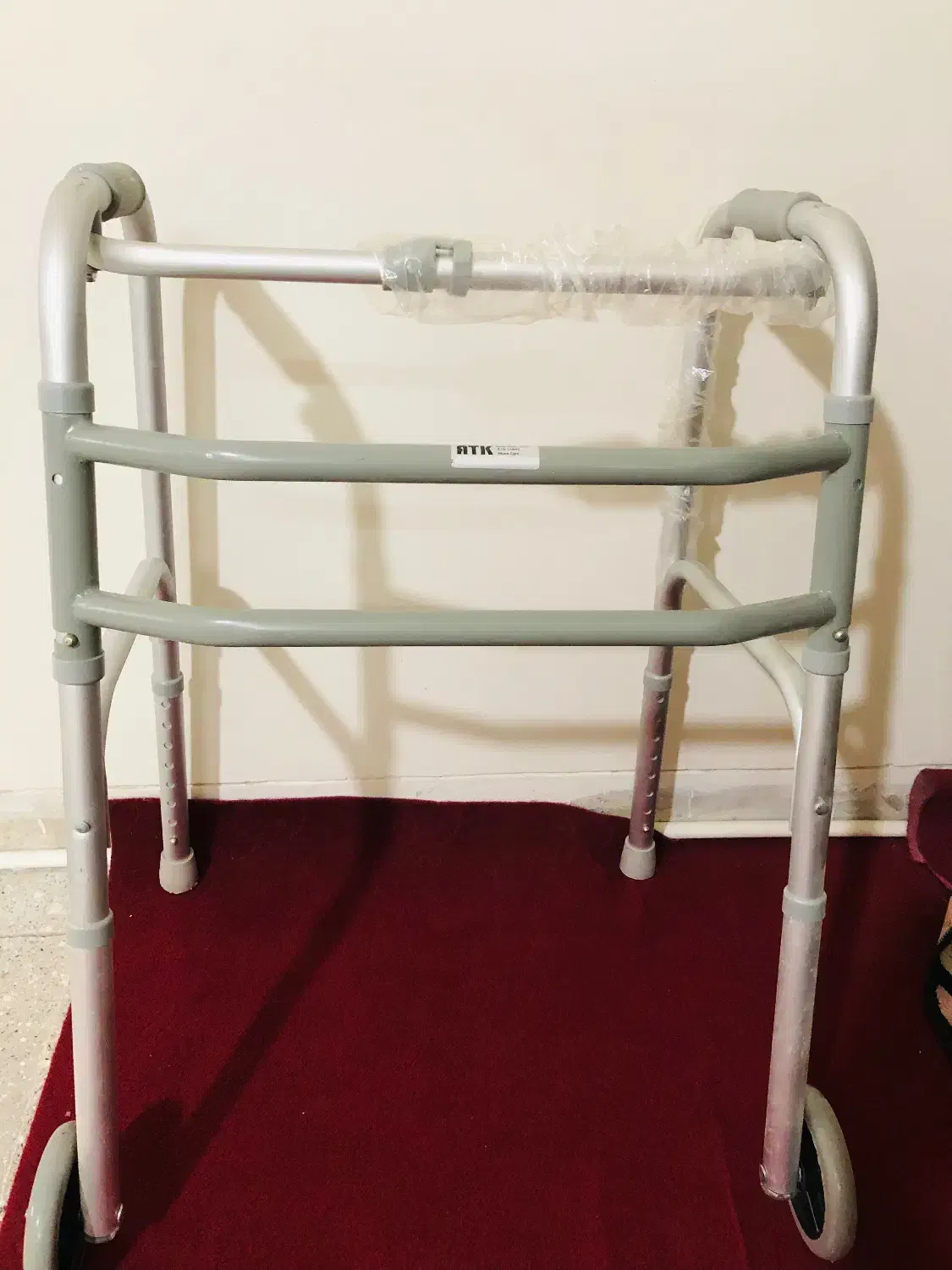 واکر چرخ دار|آرایشی، بهداشتی، درمانی|زاهدان, |دیوار