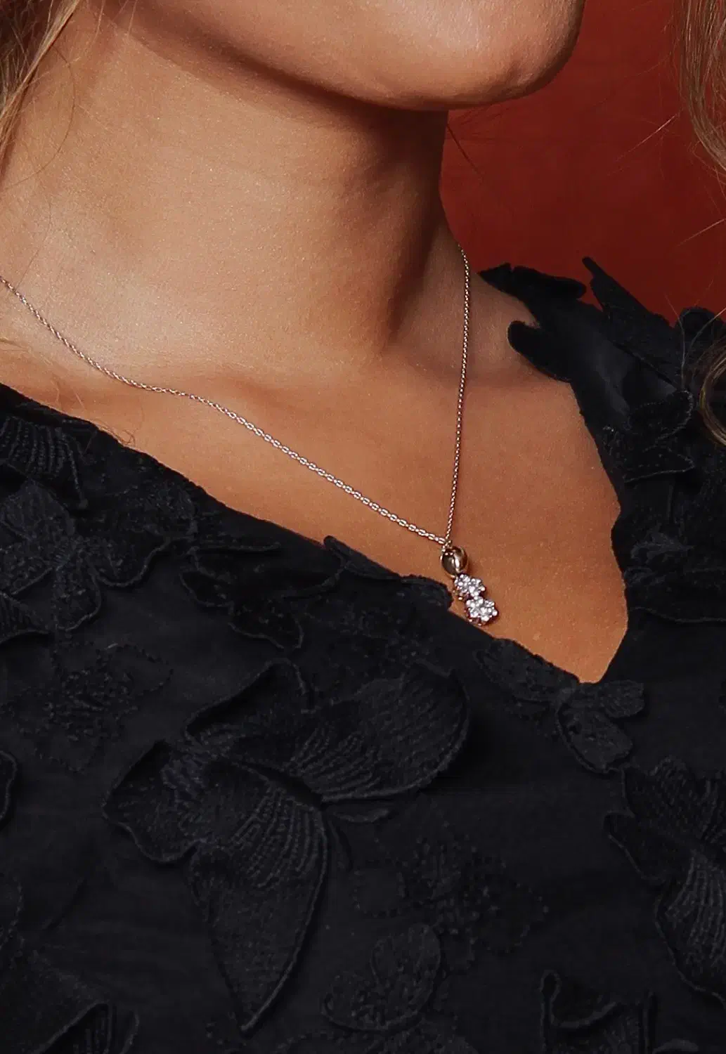 آویز جواهر فلاور با نگین برلیان سفید پاک|جواهرات|تهران, الهیه|دیوار