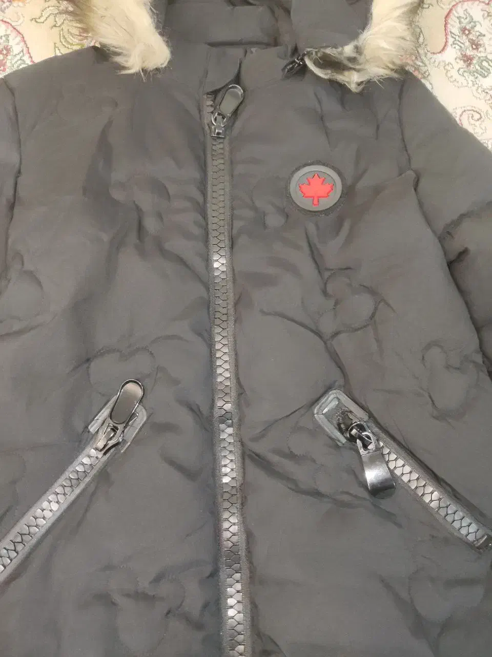 کاپشن در حد نو خارجی|کفش و لباس بچه|تهران, فلسطین (میدان انقلاب)|دیوار