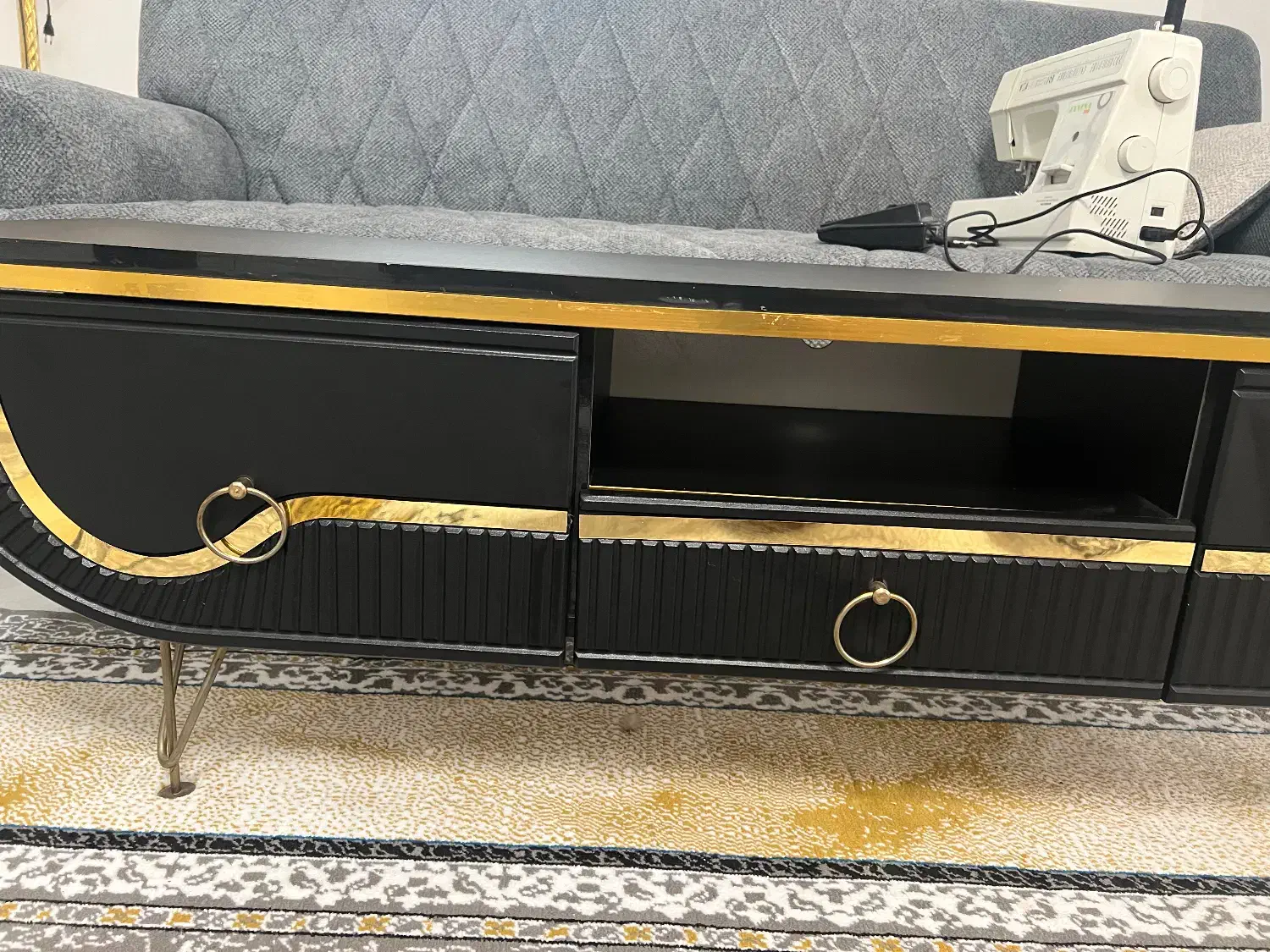 میز تلوزیون در حد نو|میز تلویزیون|نوشهر, |دیوار