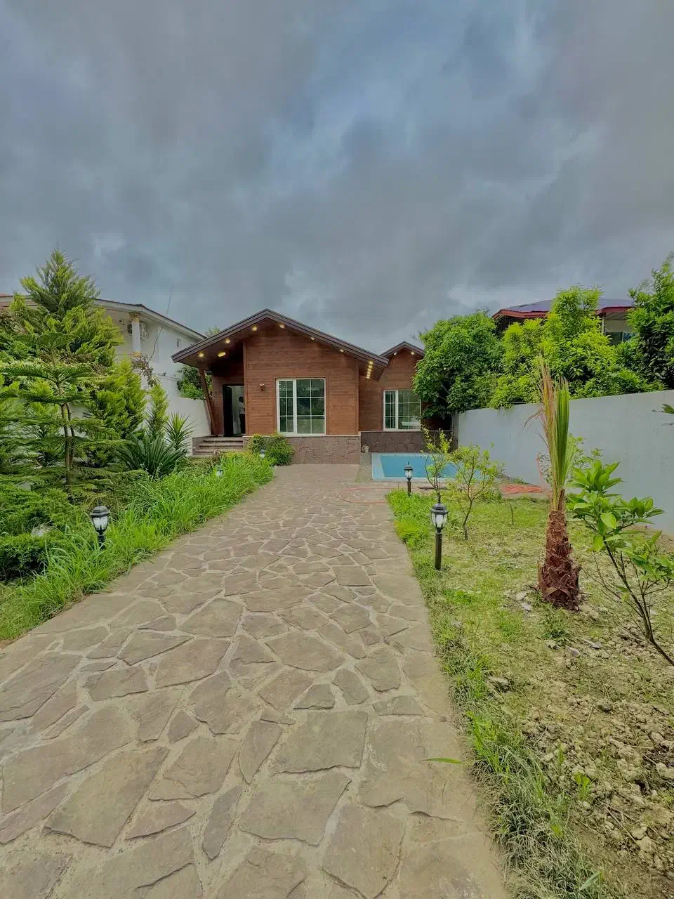 باغ ویلای جنگلی شهرکی و سندتکبرگ**فرصت بینظیر**|فروش خانه و ویلا|رویان, |دیوار