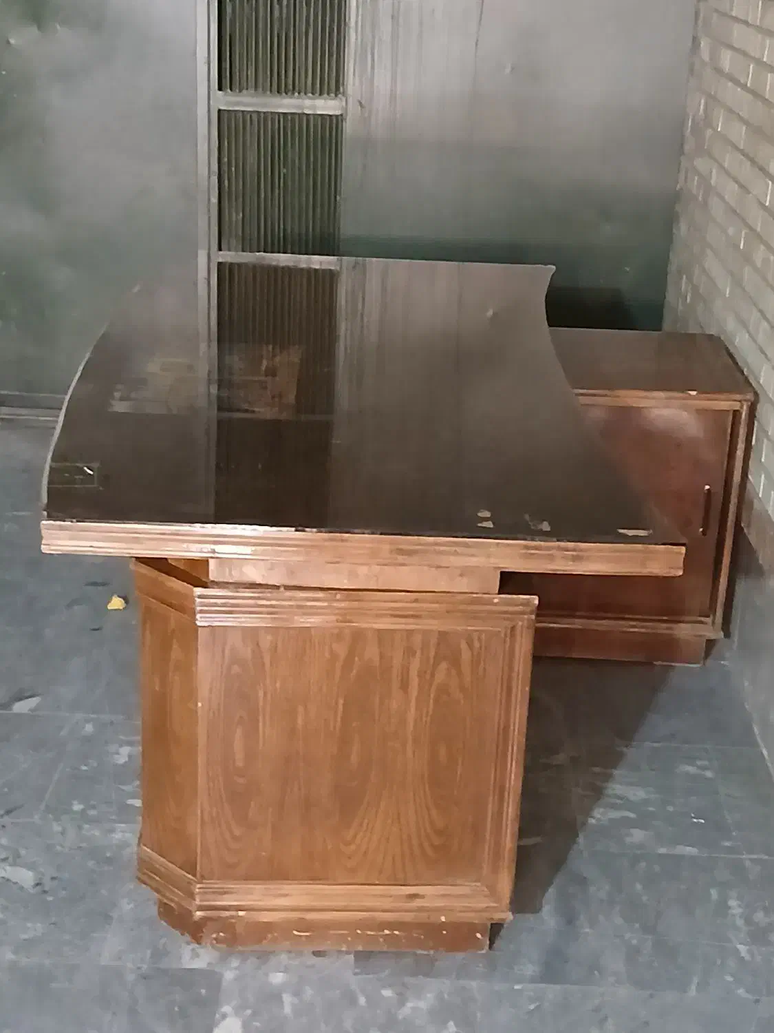 میز مدیریت دسته دوم تمام چوب|مبلمان اداری|شهرکرد, |دیوار