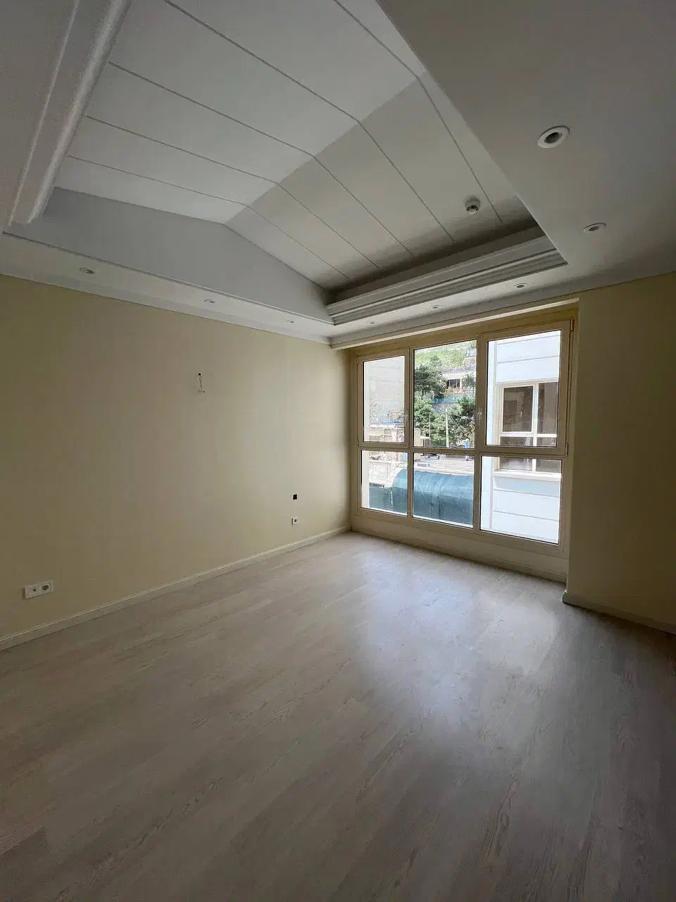 (فرشته)واحد پر نور و خوش نقشه