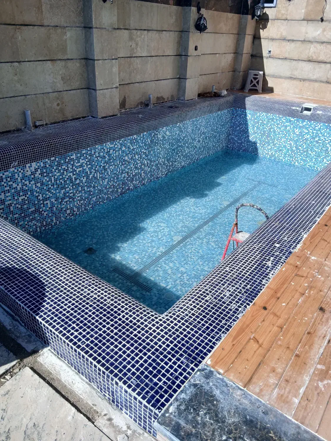 زیرسازی آبندی کاشی‌کاری سیمان کاری پرداختی|خدمات پیشه و مهارت|رشت, پل تالشان|دیوار