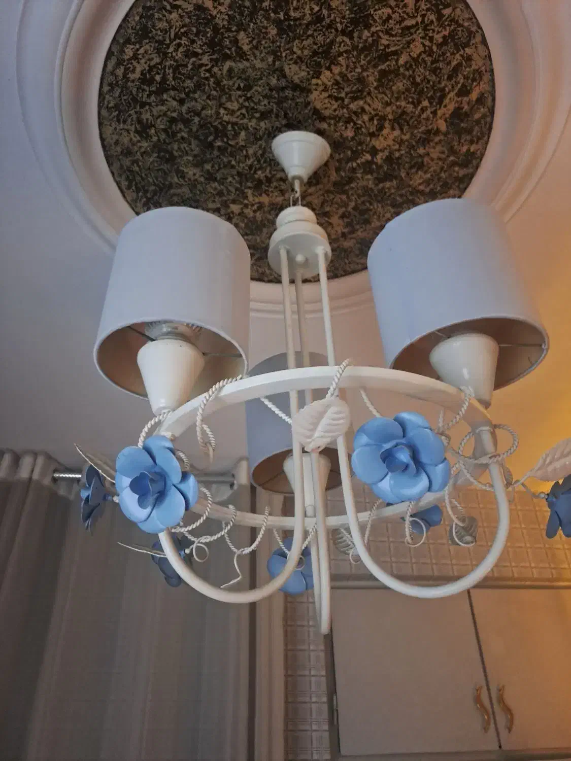 لوستر|لوستر و چراغ آویز|اسلام‌شهر, مطهری|دیوار