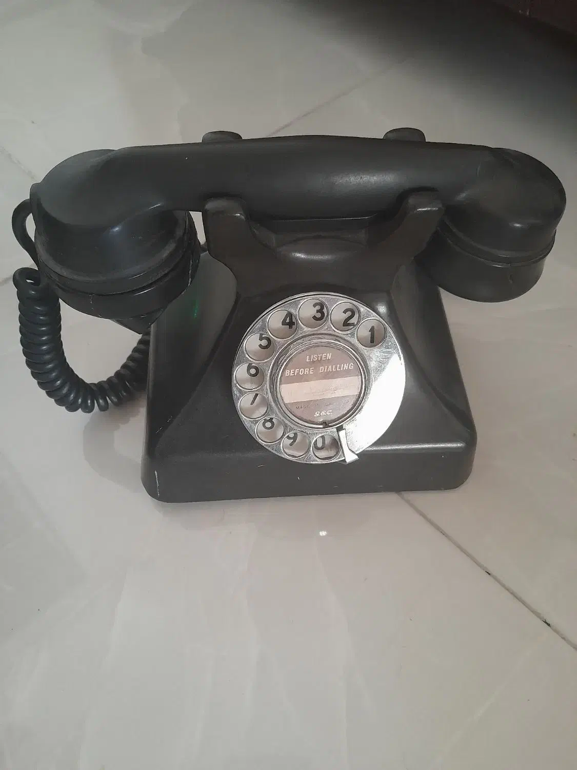 تلفن رومیزی قدیمی|کلکسیون اشیاء عتیقه|مهدی شهر, |دیوار