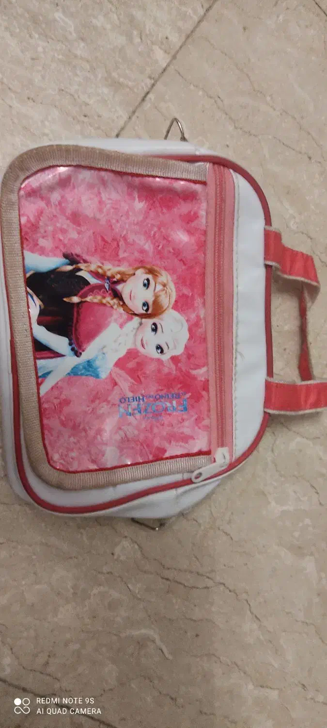 کیف کودکانه دخترانه|کیف، کفش، کمربند|دماوند, گیلاوند|دیوار