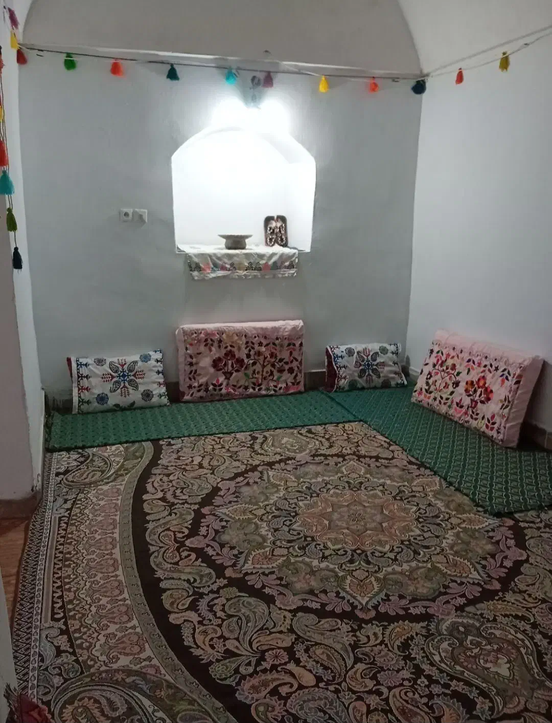 اقامتگاه بومگردی|اجارهٔ کوتاهمدت آپارتمان و سوئیت|فهرج, |دیوار