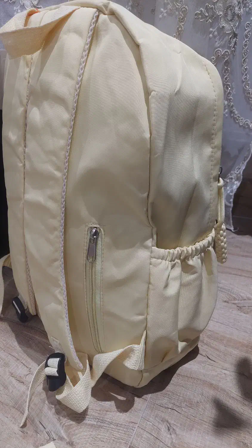 کوله پشتی|کیف، کفش، کمربند|سلماس, |دیوار