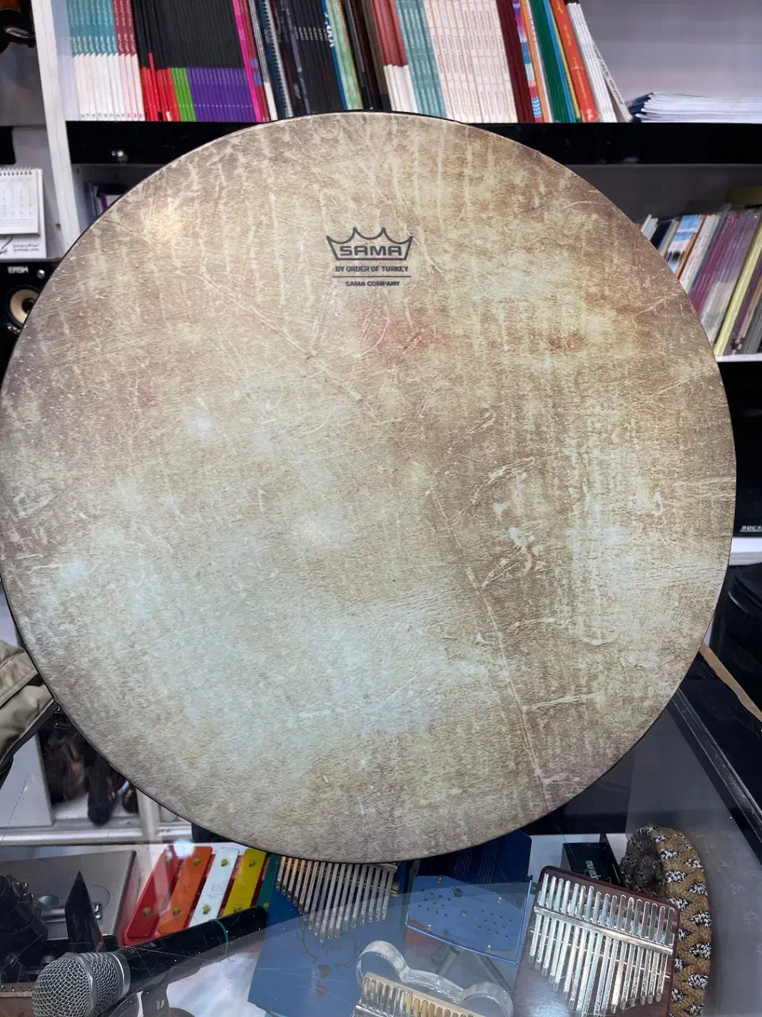 دف رمو|سازهای سنتی|اصفهان, باغ دریاچه|دیوار