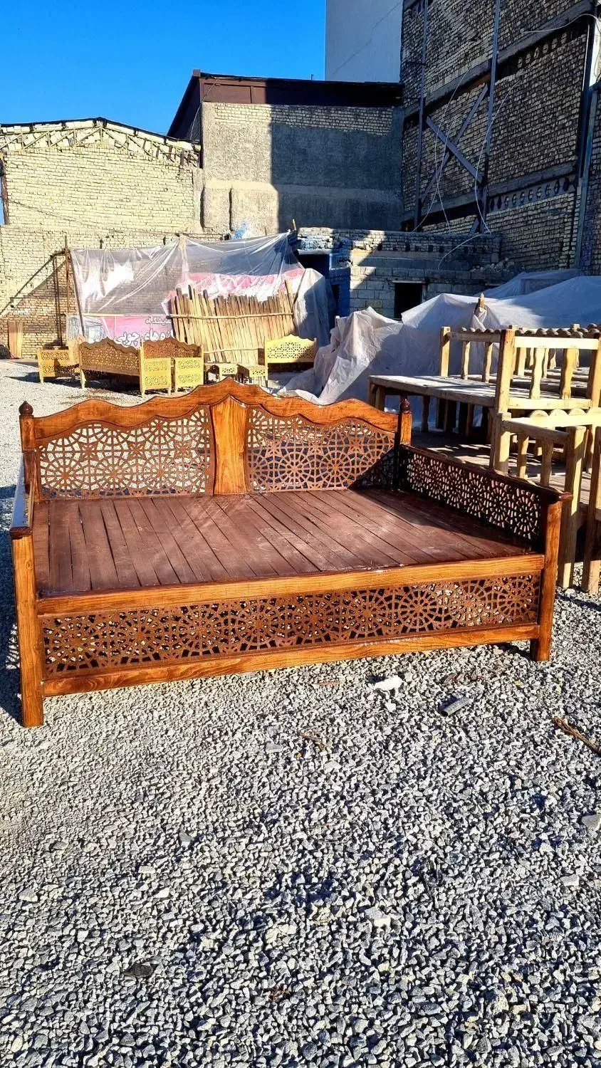 تخت سنتی سایز بزرگ|مبلمان خانگی و میز عسلی|اردستان, |دیوار