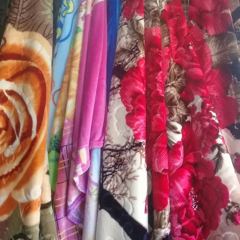 پتو روتختی تشک مهمان روبالش روفرشی و..|رختخواب، بالش، پتو|بهبهان, |دیوار