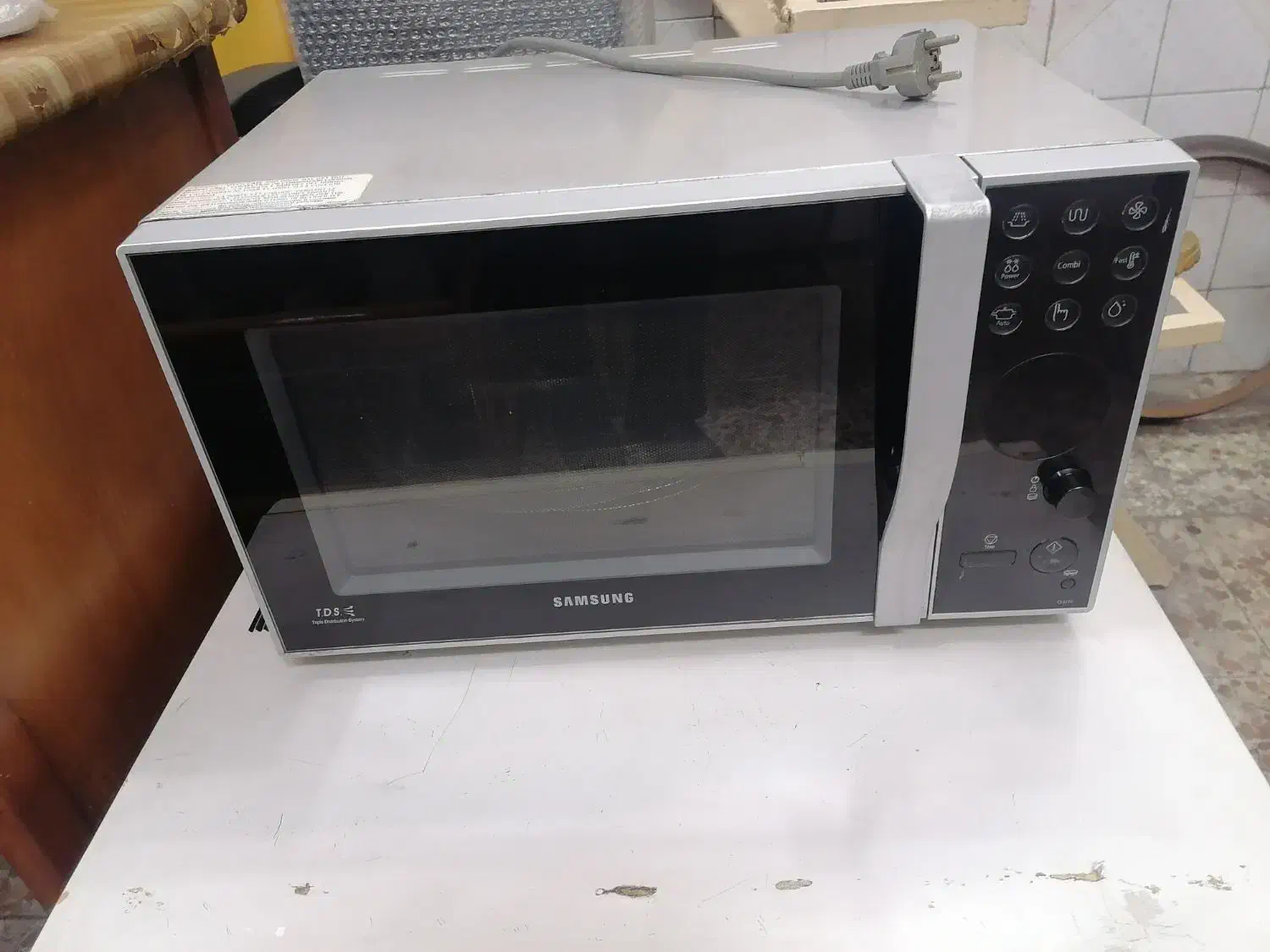 ماکروویو سامسونگ|اجاق گاز و لوازم برقی پخت‌وپز|رشت, چمارسرا|دیوار