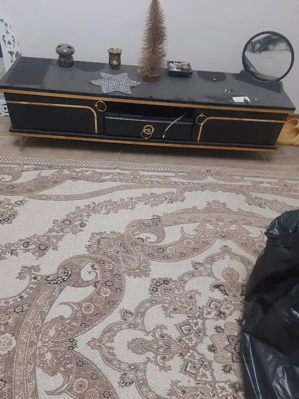 میز تلویزیون + جاکفشی|میز تلویزیون|اندیشه, اندیشه فاز ۱|دیوار