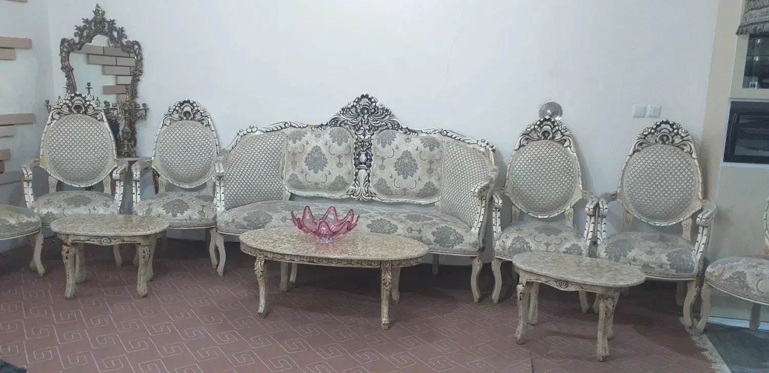 یک دست مبل ۹نفره|مبلمان خانگی و میز عسلی|قم, تعویض پلاک|دیوار