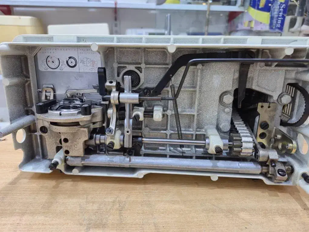 تلویزیون|چرخ خیاطی و ریسندگی|مهرستان, |دیوار