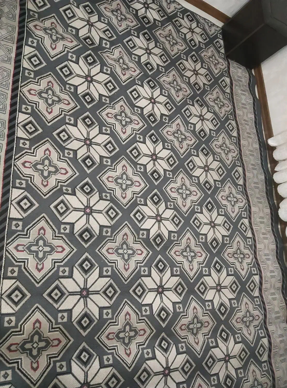 فرش آشپزخانه|فرش|فردیس, فردیس|دیوار