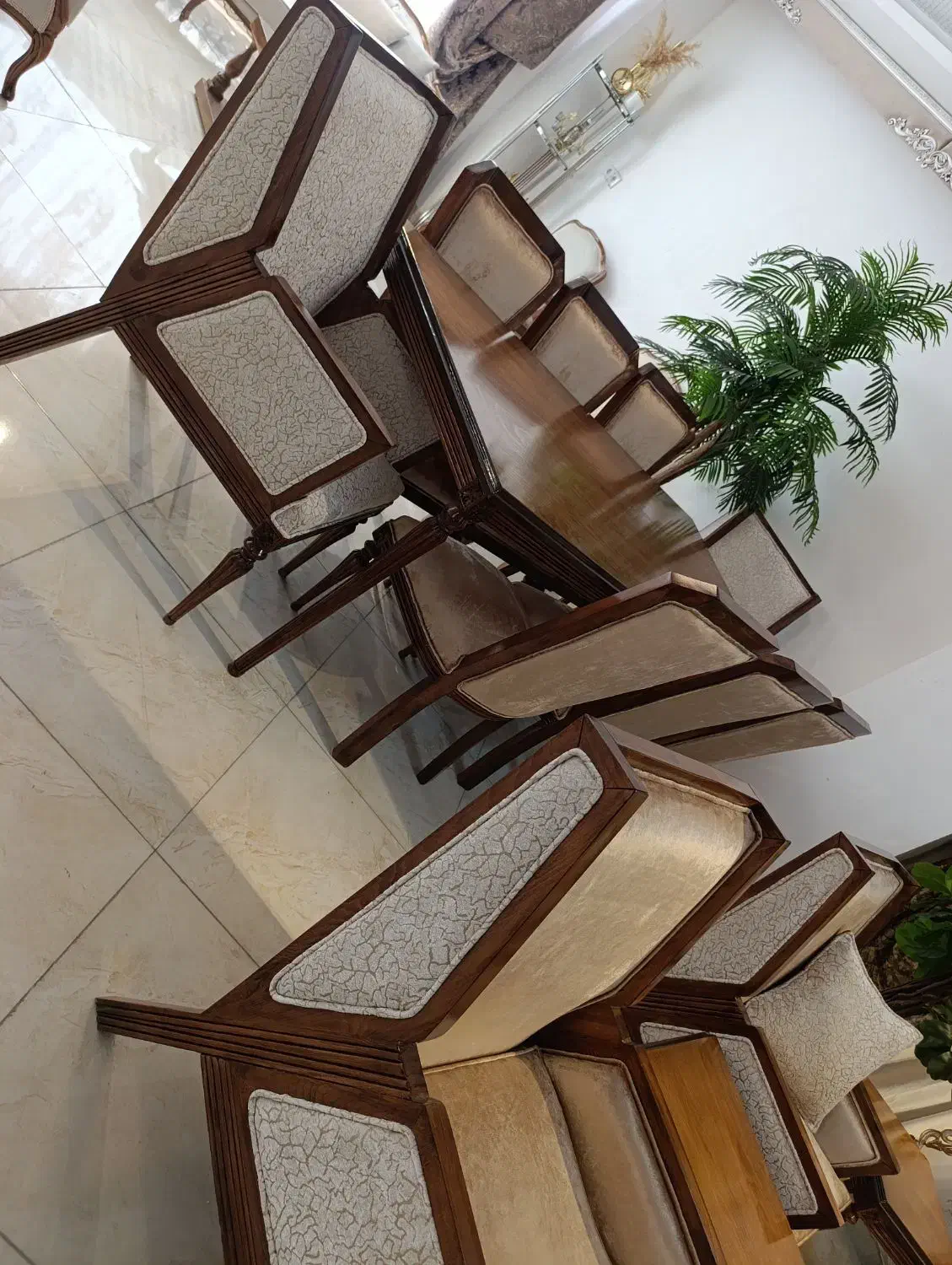 مبل میلان شرکتی دقیقا نصف قیمت|مبلمان خانگی و میز عسلی|کرمانشاه, |دیوار