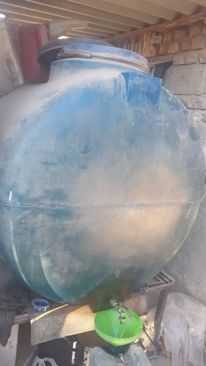 تانکر نفت ۲ هزار لیتری|مصالح و تجهیزات ساختمان|زاهدان, |دیوار